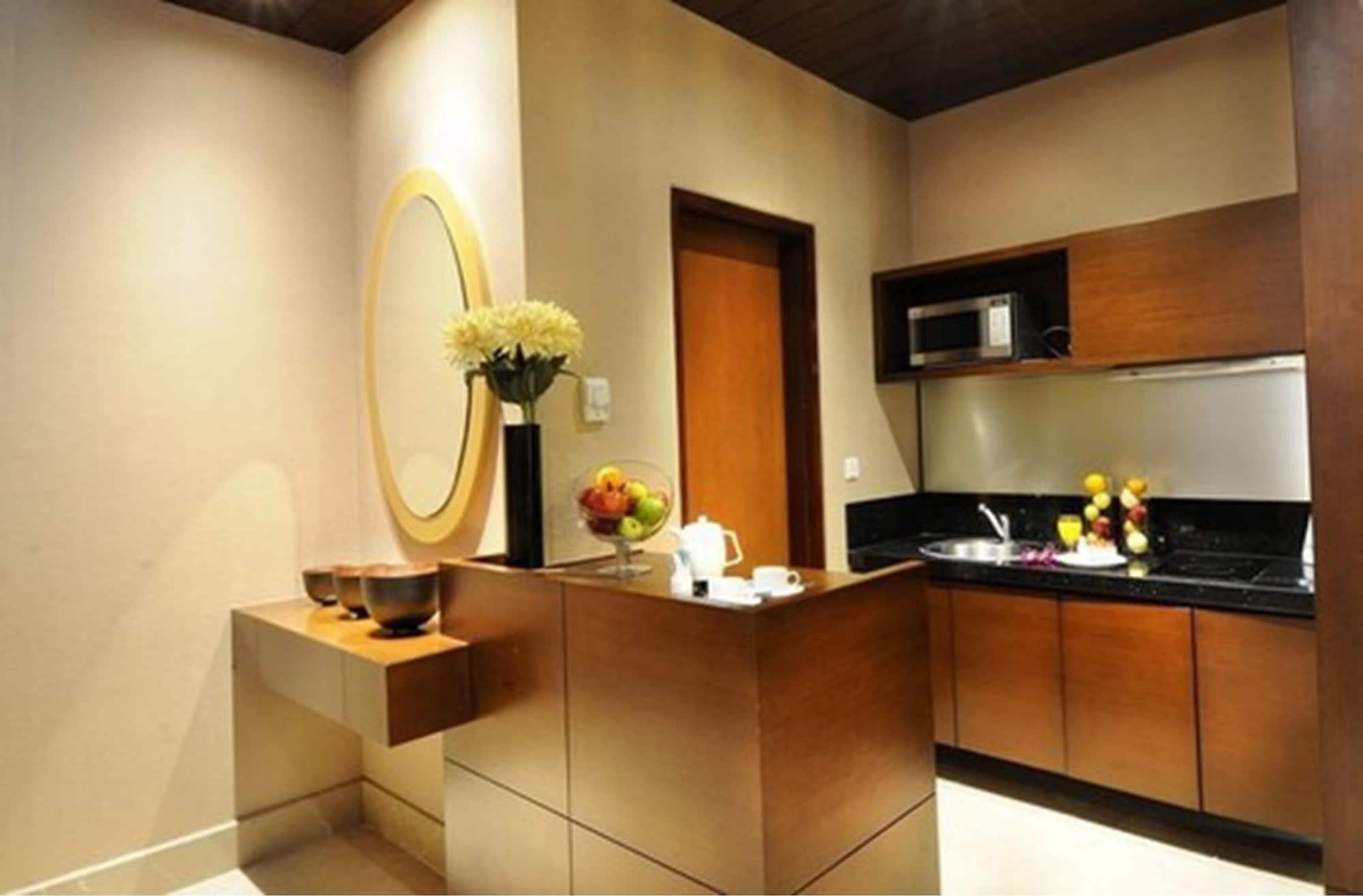 The Luxton Bandung Hotel Exterior photo