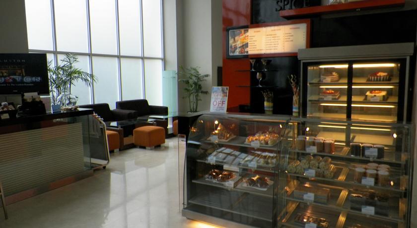 The Luxton Bandung Hotel Exterior photo