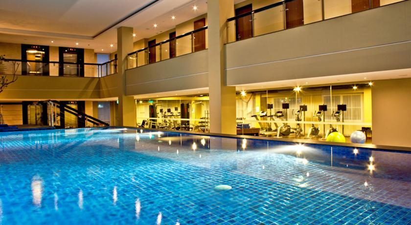 The Luxton Bandung Hotel Exterior photo