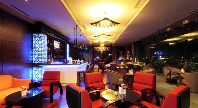The Luxton Bandung Hotel Exterior photo