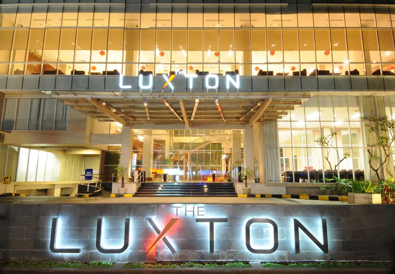 The Luxton Bandung Hotel Exterior photo
