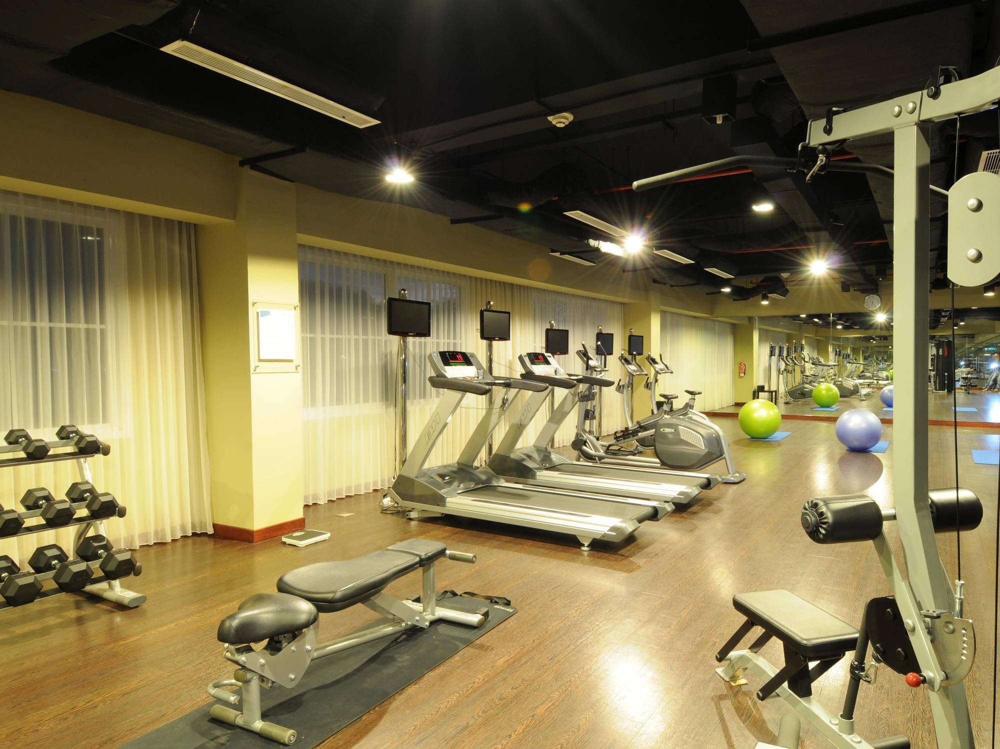 The Luxton Bandung Hotel Exterior photo