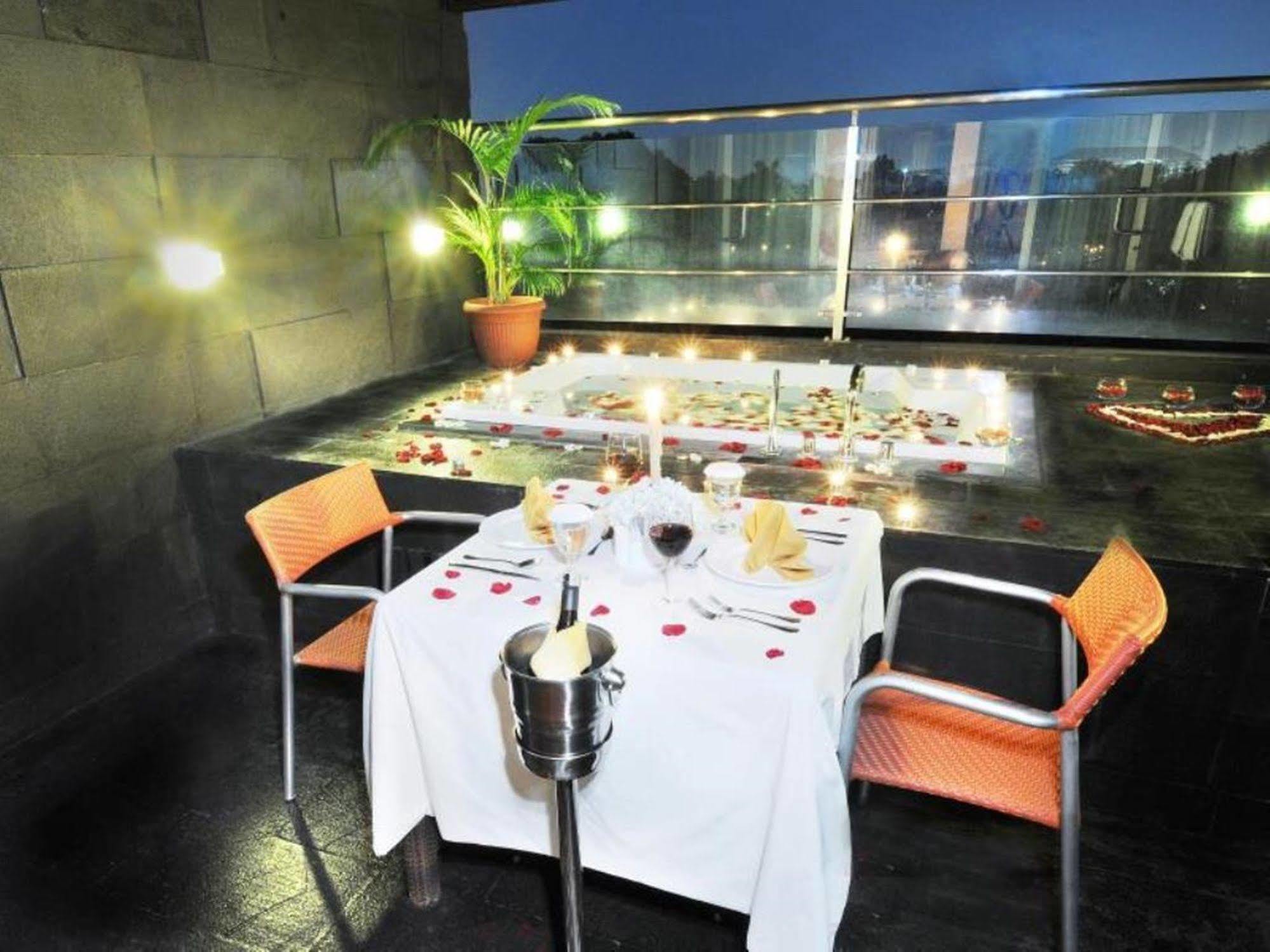 The Luxton Bandung Hotel Exterior photo